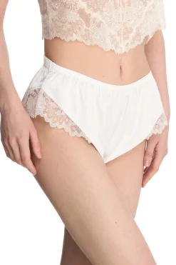 Chantilly Tap Short