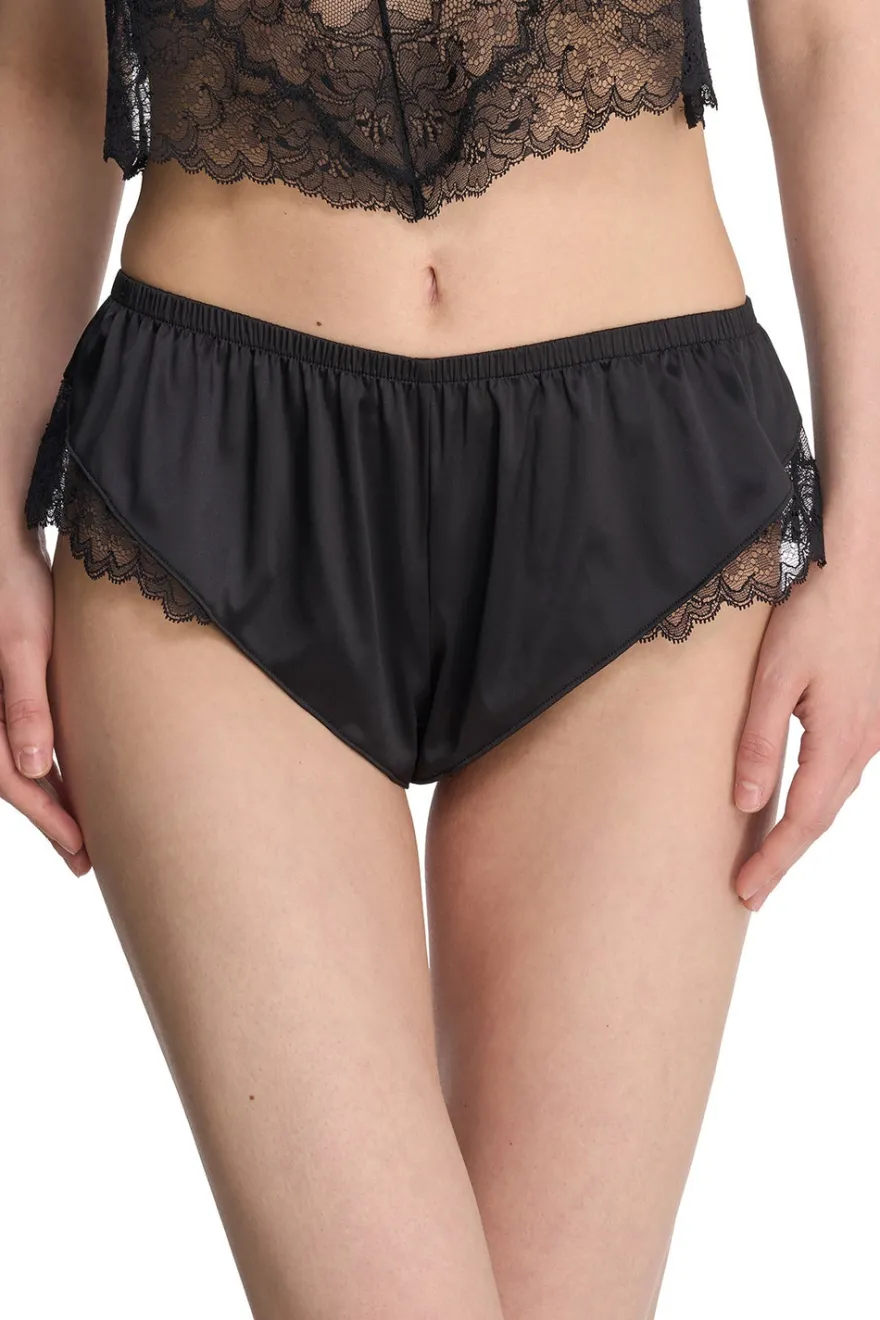 Chantilly Tap Short