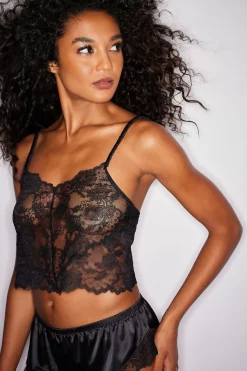 Chantilly Tap Short