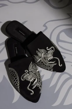 Dragon Embroidered Felt Slide