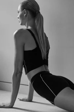 Explore Sport Shorts