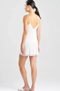 Feathers Essentials Lenzing™ Ecovero™ Viscose Chemise