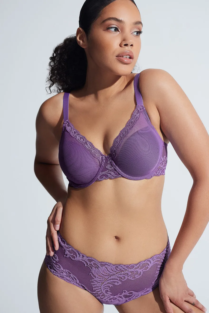 Feathers Full Figure Contour Underwire Bra