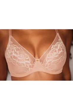 Flora Contour Underwire Bra