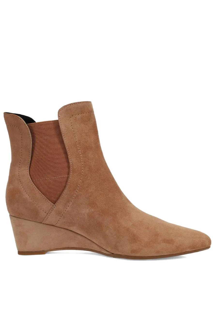Gaisha-Su Suede Wedge Bootie