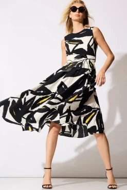 Leaf Matelassé Cotton Origami Maxi Dress
