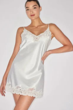 Peony Glamour Chemise
