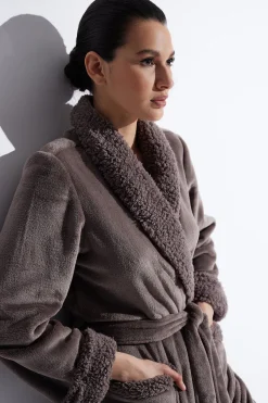 Plush Sherpa Robe