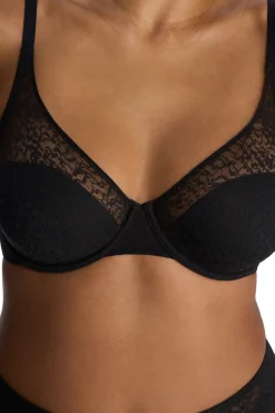 Pretty Smooth Seamless Underwire Bra