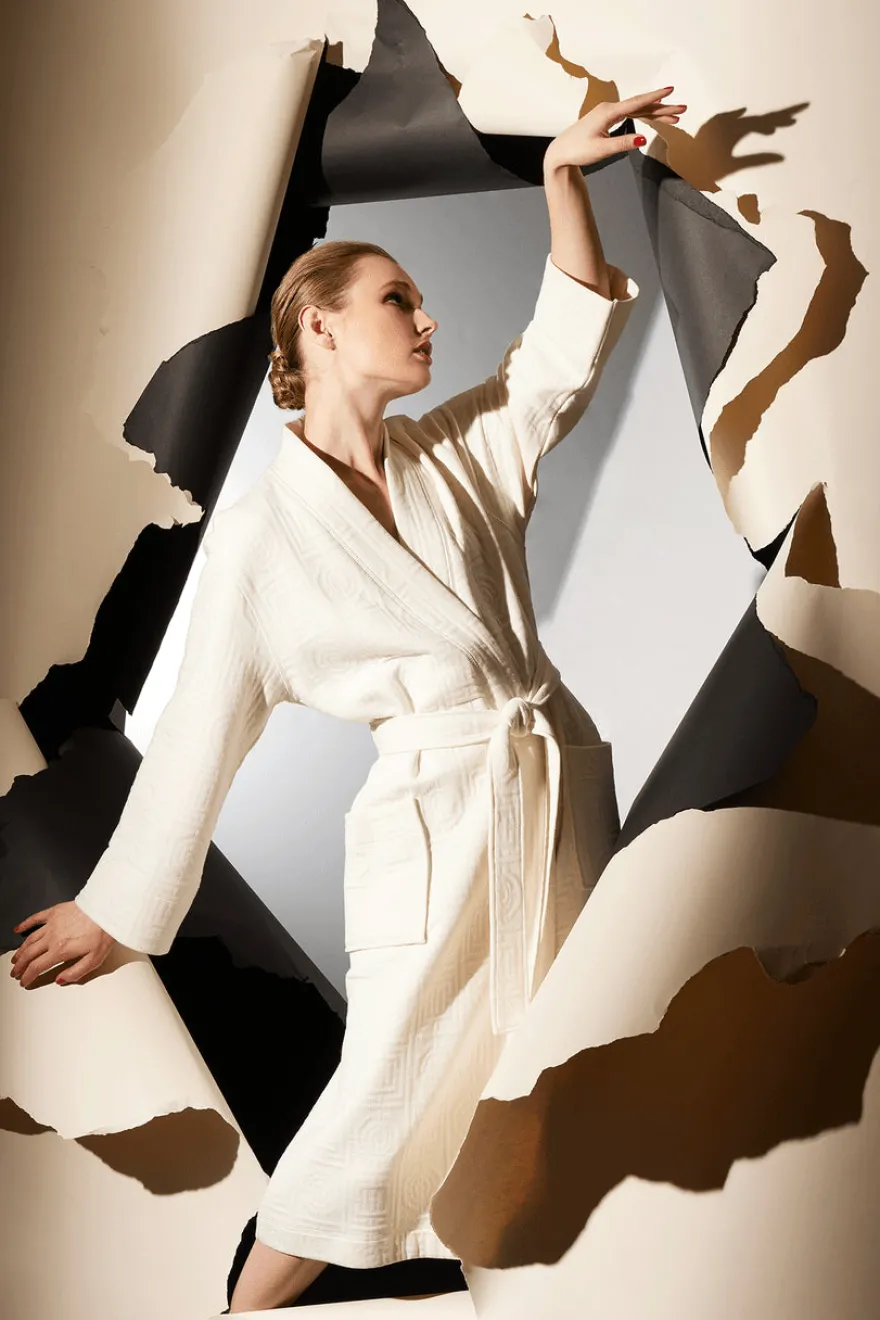 Quilted Infinity Jacquard Robe