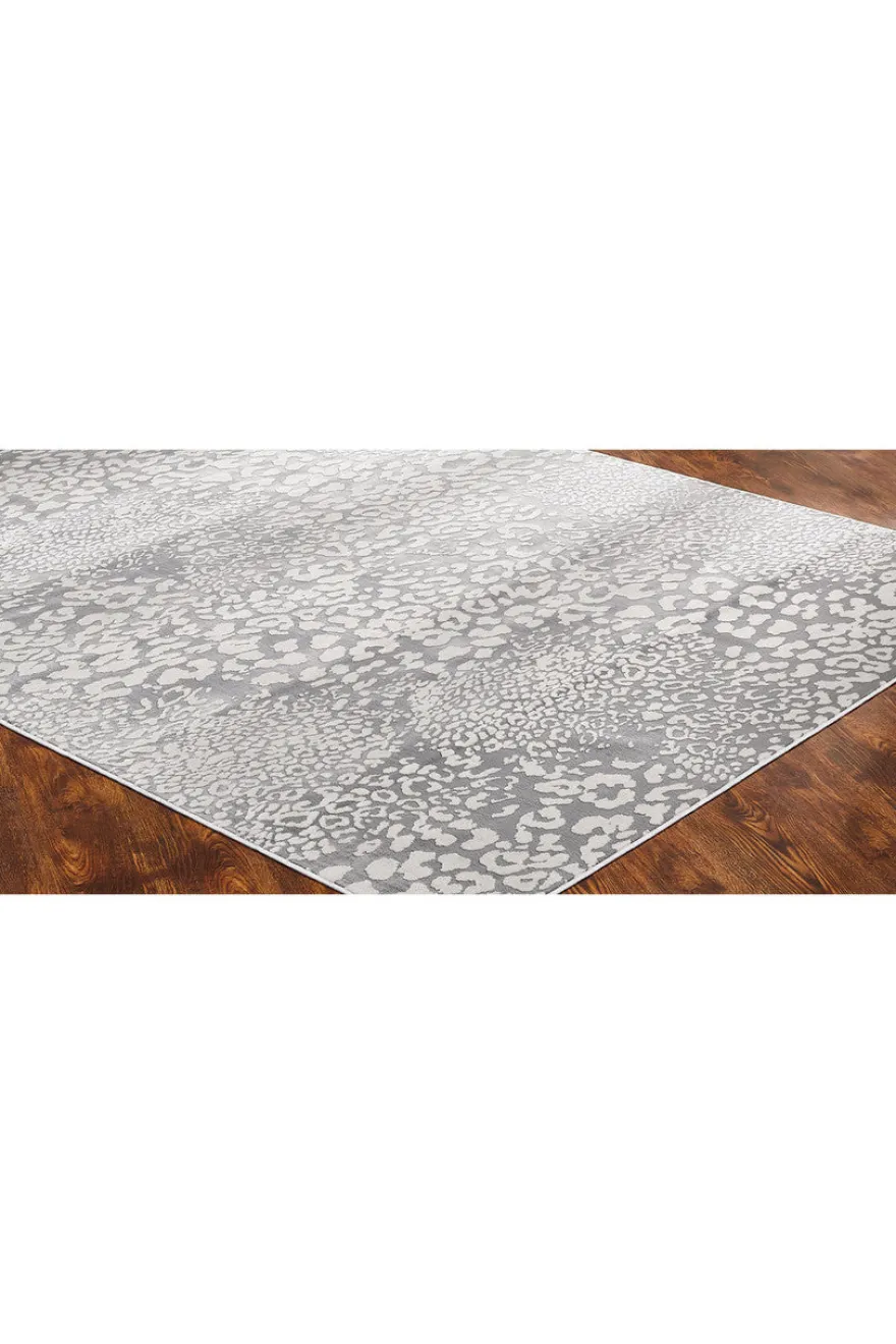 Serengeti- Light Grey Leopard Rug
