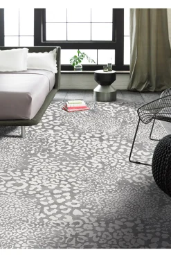 Serengeti- Light Grey Leopard Rug