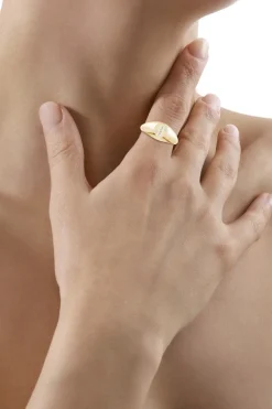 Shangri-La Yin-Yang 14K Gold and Diamond Signet Ring