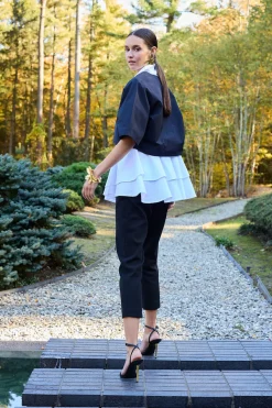 Stretch Basketweave Cotton Capri Pants